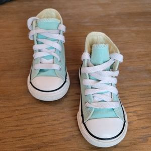 Toddler girl high top converse sneakers